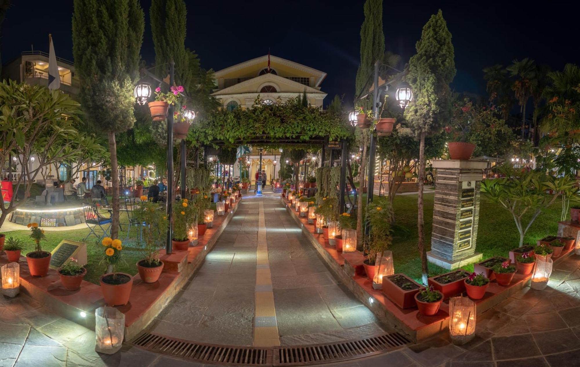 Kathmandu Guest House By Kgh Group Exteriér fotografie